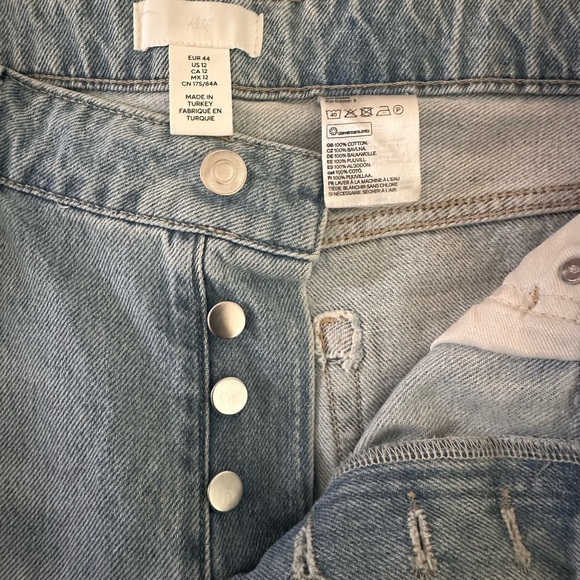 H&M Light Blue Straight Leg Women's Jeans - Picture 3 of 4